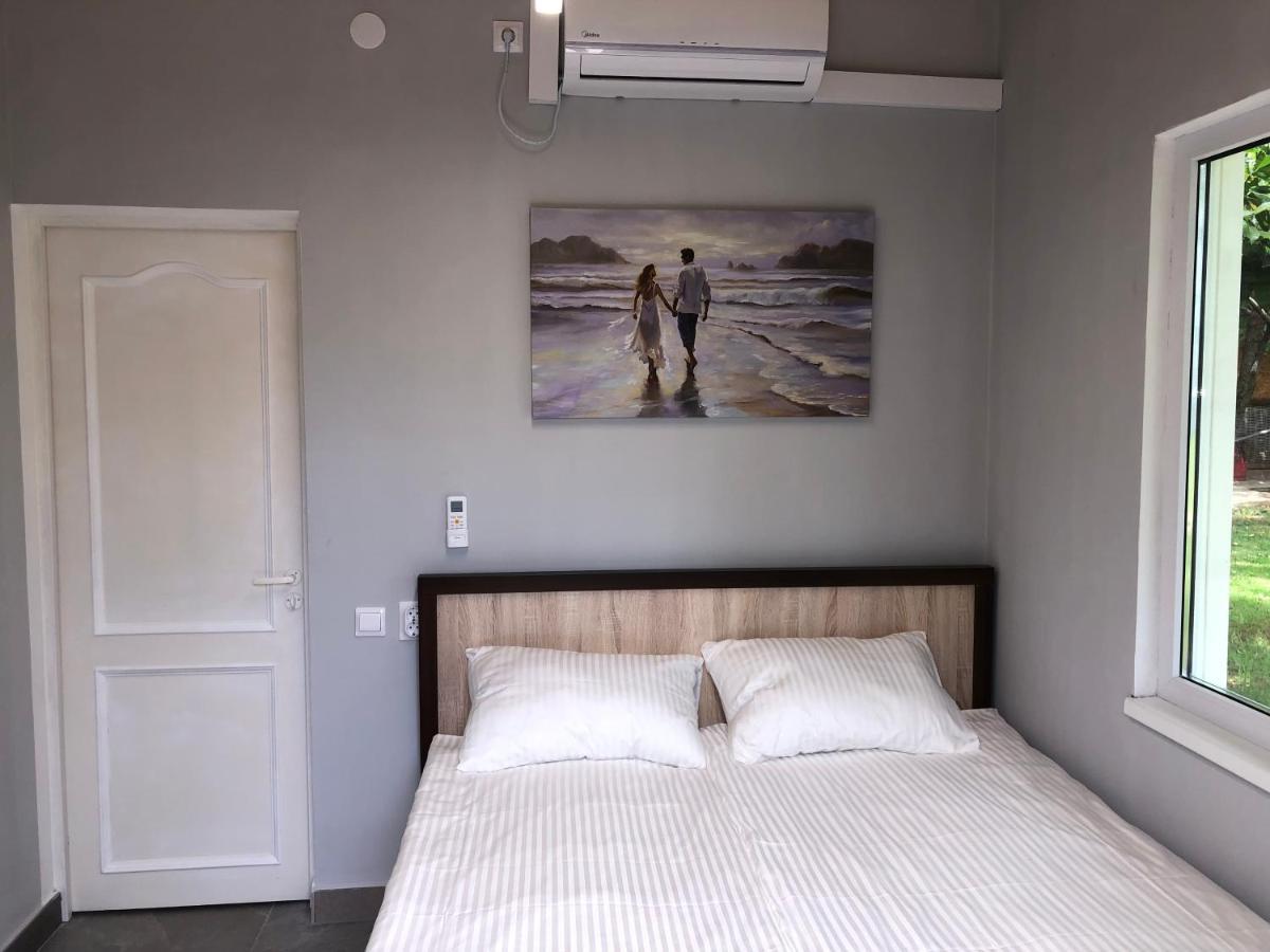 Vse Dlya Vas Guest House Gudauta Bagian luar foto
