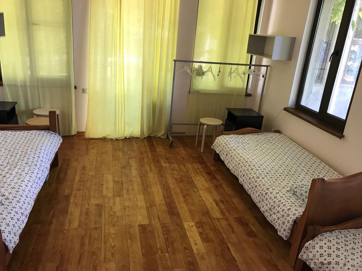 Vse Dlya Vas Guest House Gudauta Bagian luar foto